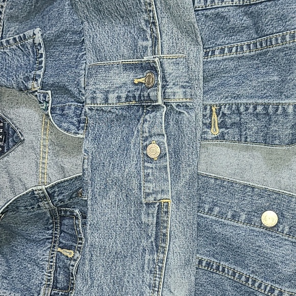 Tommy Hilfiger Light Blue Denim Jacket - Picture 4 of 7